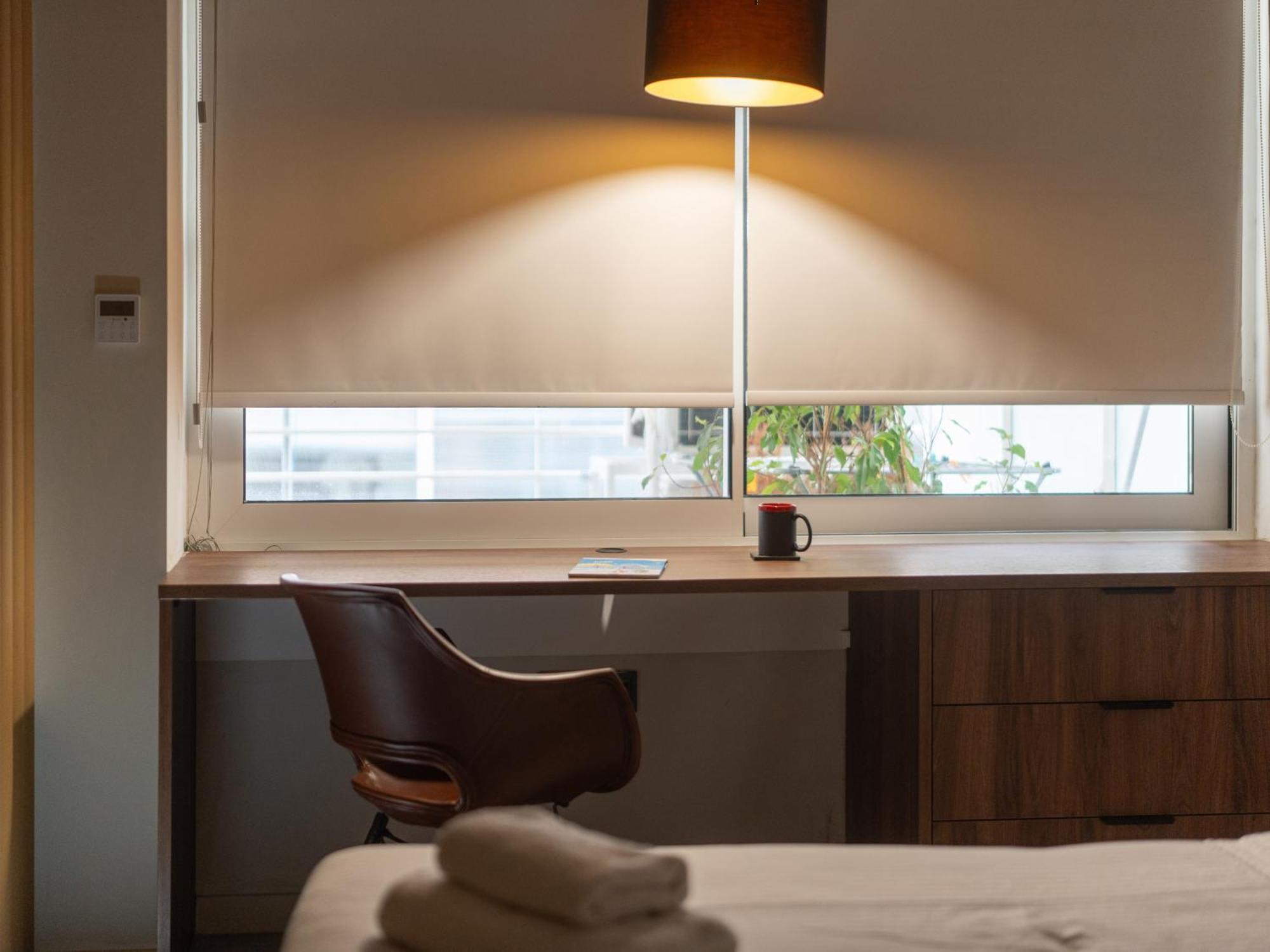 A Place 4U No6 - City Escape With Balcony Lounge & Open Living Space Atenas Exterior foto